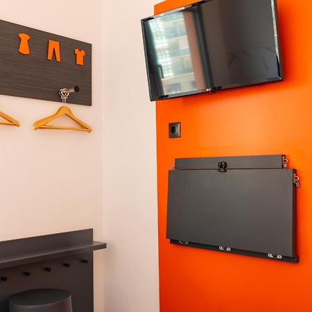 Easyhotel Malaga City Centre Ngoại thất bức ảnh