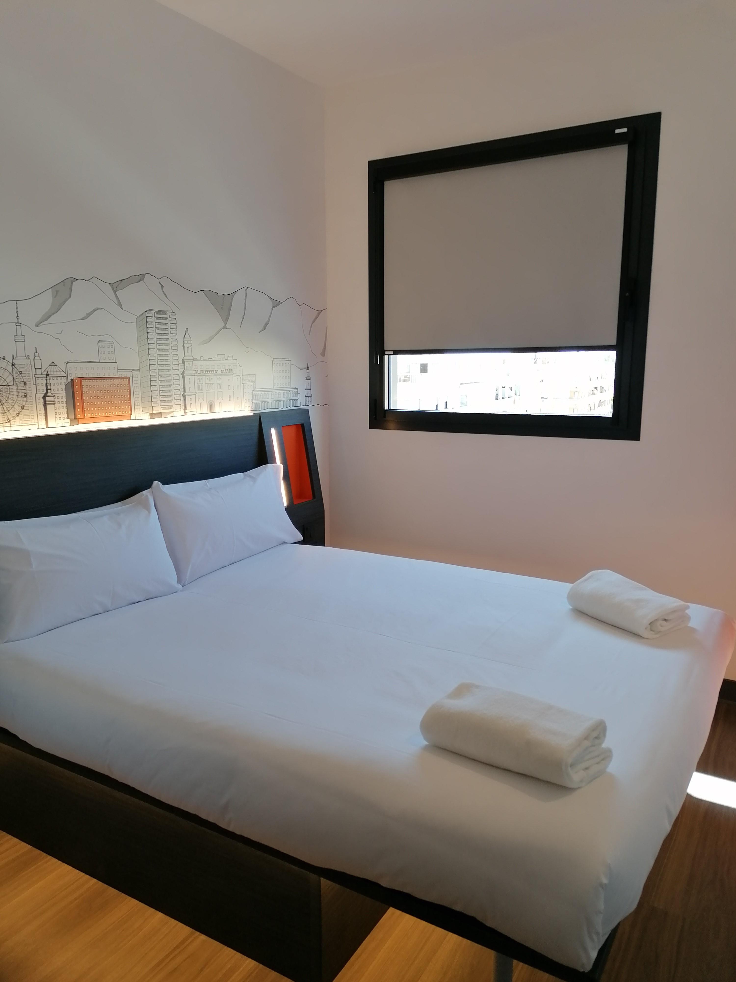 Easyhotel Malaga City Centre Ngoại thất bức ảnh