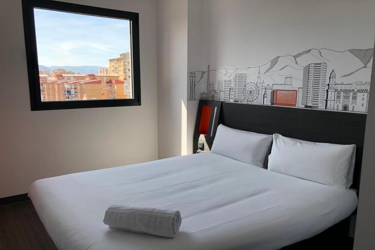 Easyhotel Malaga City Centre Ngoại thất bức ảnh